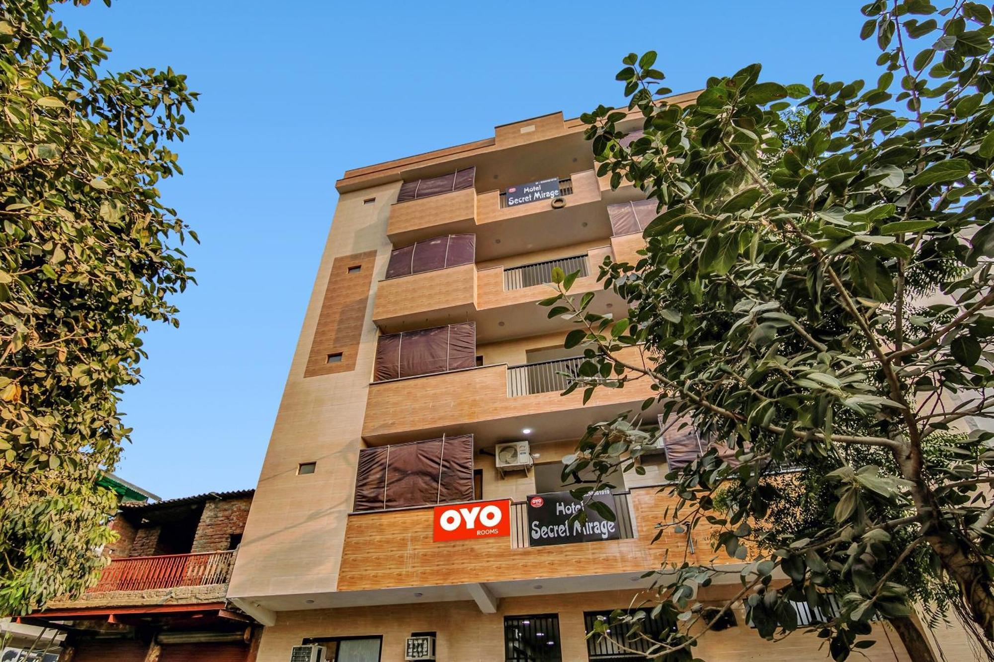 Flagship Hotel Secret Mirage Near Rithala Metro Station Nova Deli Exterior foto