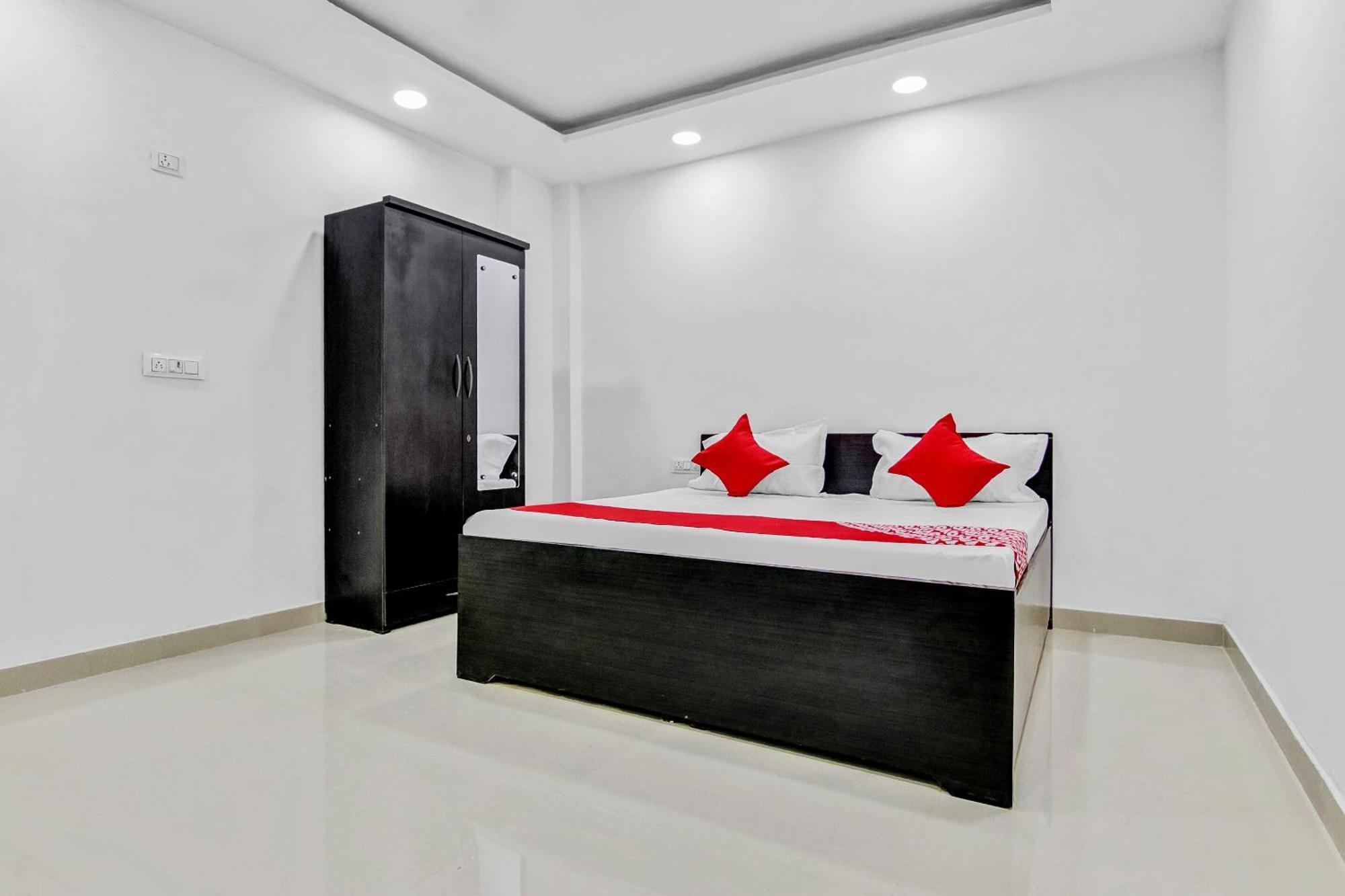 Flagship Hotel Secret Mirage Near Rithala Metro Station Nova Deli Exterior foto
